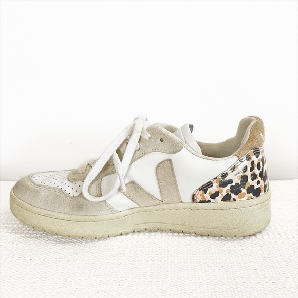 Veja Womens V-10 Leather Sneakers in Animal Print Limited Edition size 6 - Picture 4 of 11